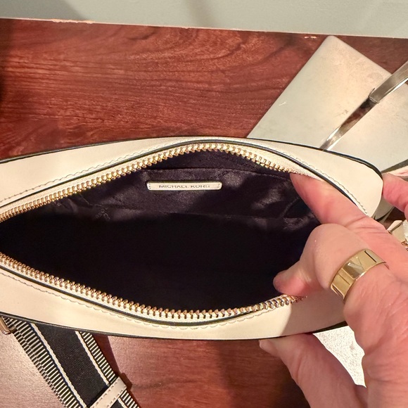 Michael Kors Black and White Camera Crossbody Bag - Picture 10 of 12